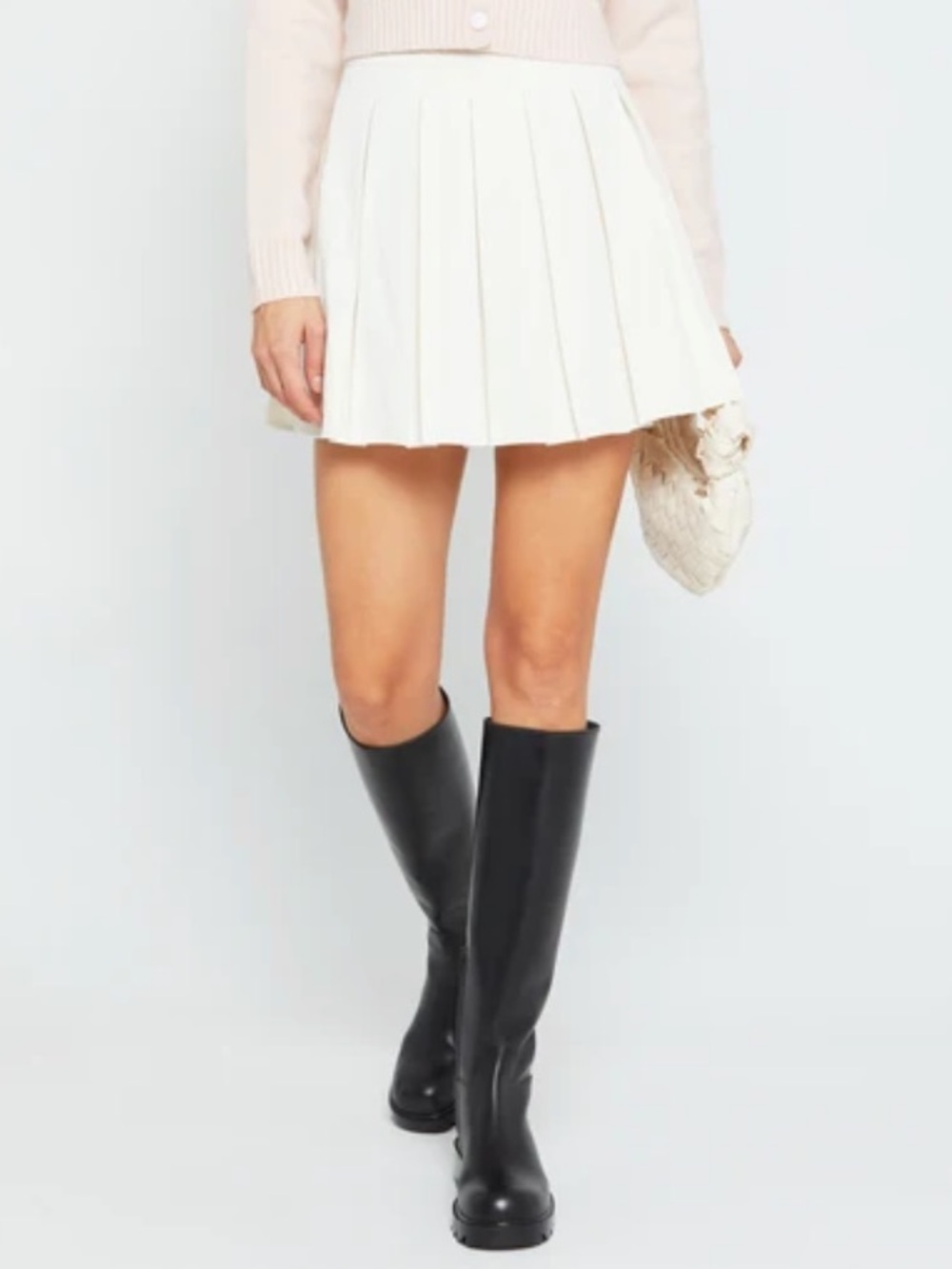 Few Moda ‘Kourt’ NWT cream skort, size L
